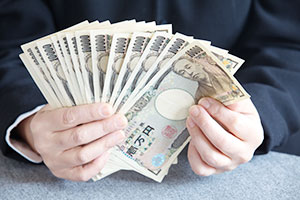 中卒は数千万円の損!? 通信制高校が高卒を目指しやすい理由