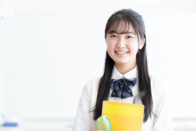 通信制高校の入学試験はどんな内容?受験資格や面接・作文対策も解説!?