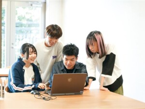 ECCコンピュータ専門学校 高等課程